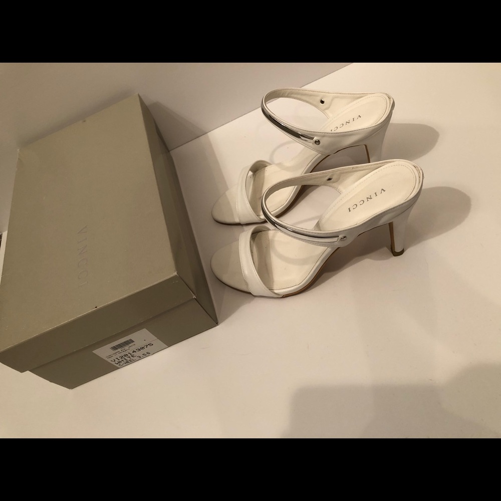 Vincci White Sandals with heels